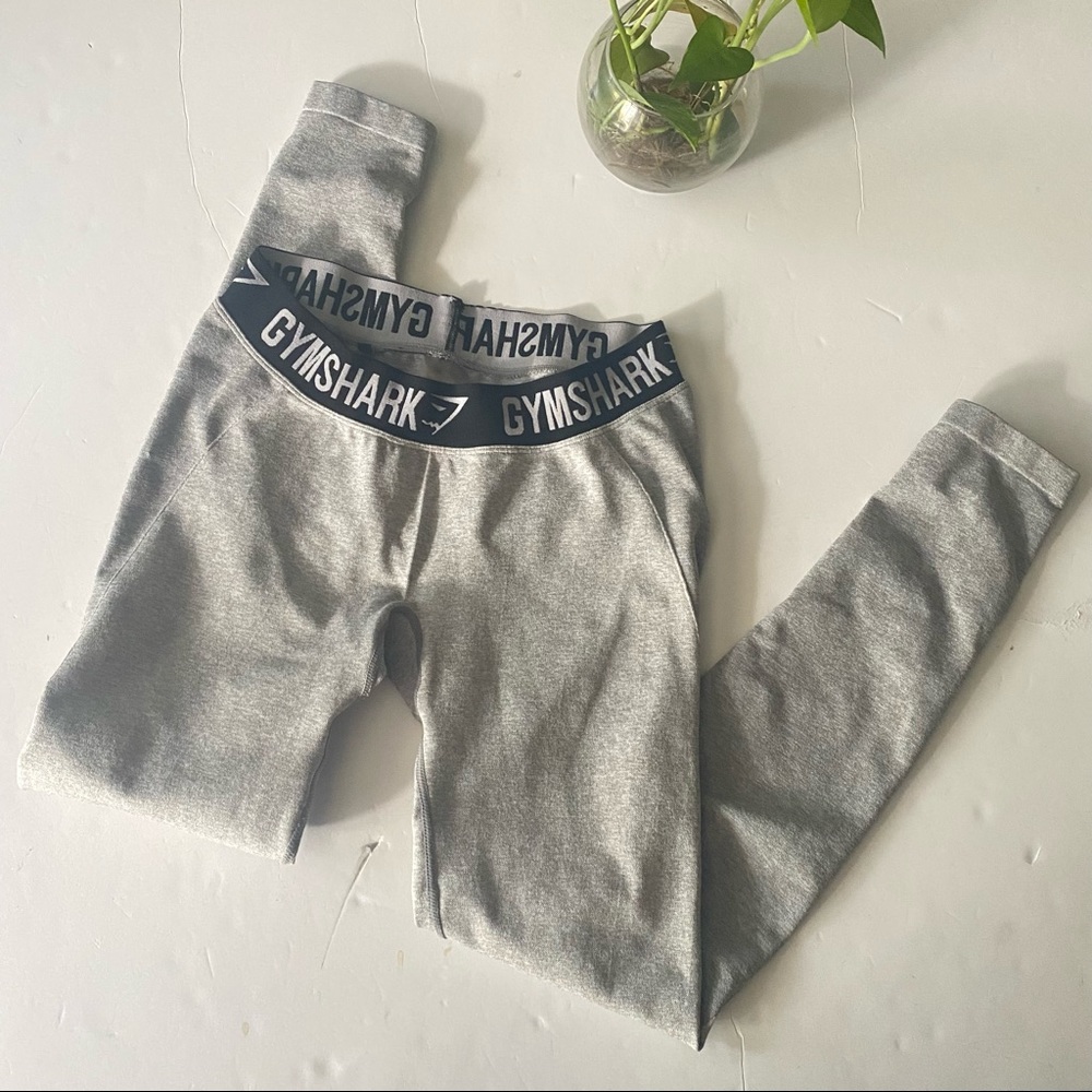 GYMSHARK - Gray Workout Leggings Sz M Contour